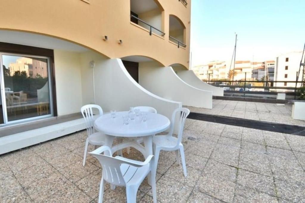 Confortable Grande Terrasse Piscine Parking Clim * Agde